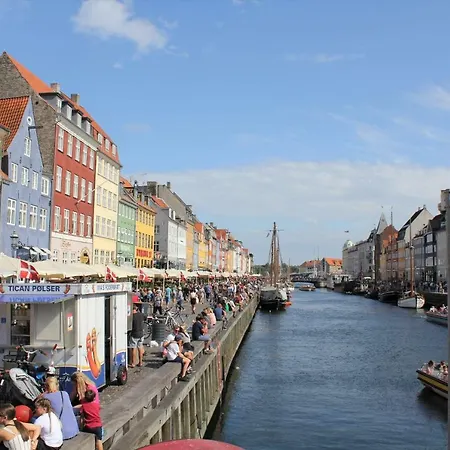 Beautiful In Nyhavn *